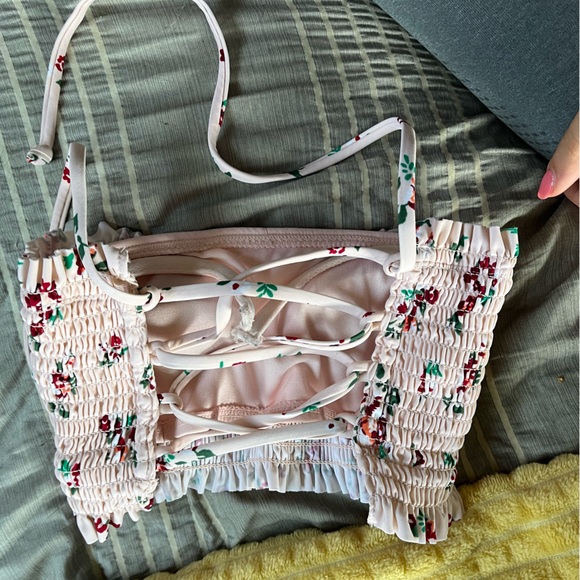 Target strapless bikini top- size small - Picture 2 of 3